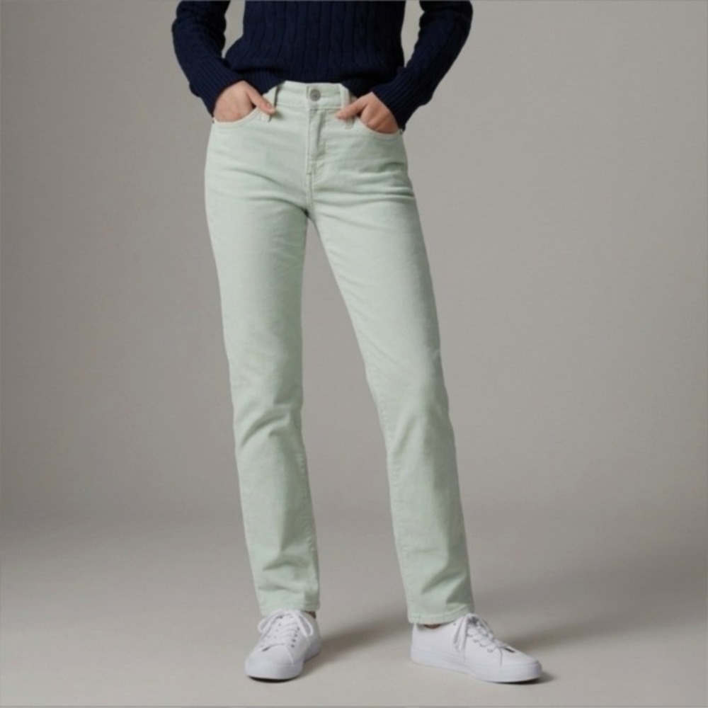 Levis Premium Wedgie Straight Corduroy Pants Womens‎ 24x28 Pale Sage Green NEW